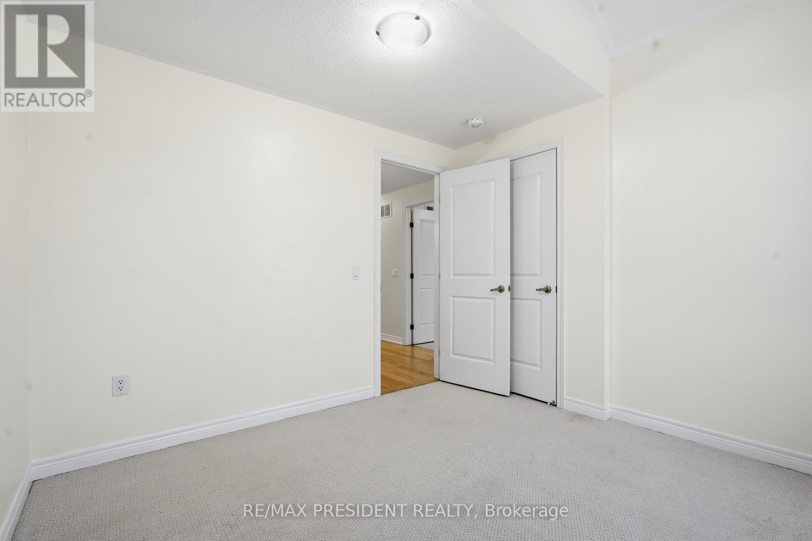 12 Beasley Grove, Hamilton, Ontario  L9K 0J7 - Photo 21 - X12773480