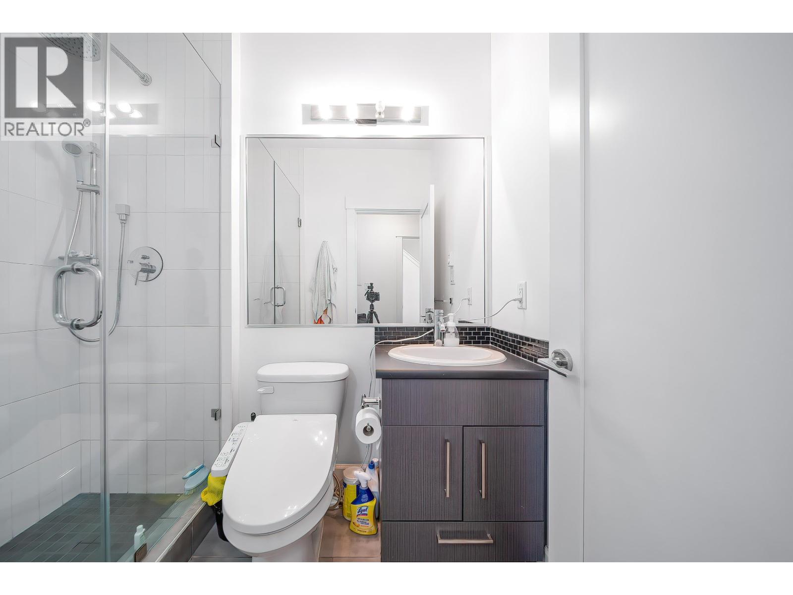 2 6611 Eckersley Road, Richmond, British Columbia  V6Y 0B7 - Photo 17 - R3088037