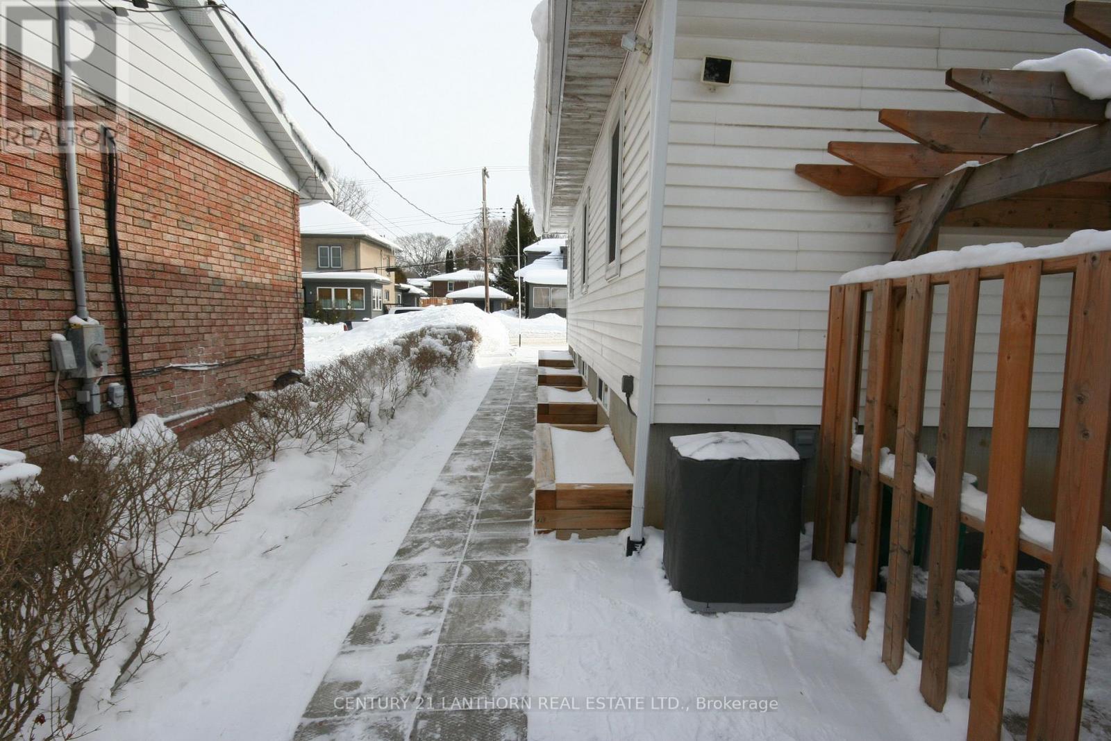 2 - 32 Ontario Street, Prince Edward County (Picton Ward), Ontario  K0K 2T0 - Photo 10 - X12773506