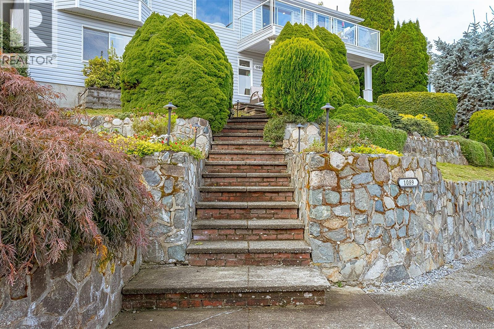 1089 College Dr, Nanaimo, British Columbia  V9R 5X3 - Photo 58 - 1023404