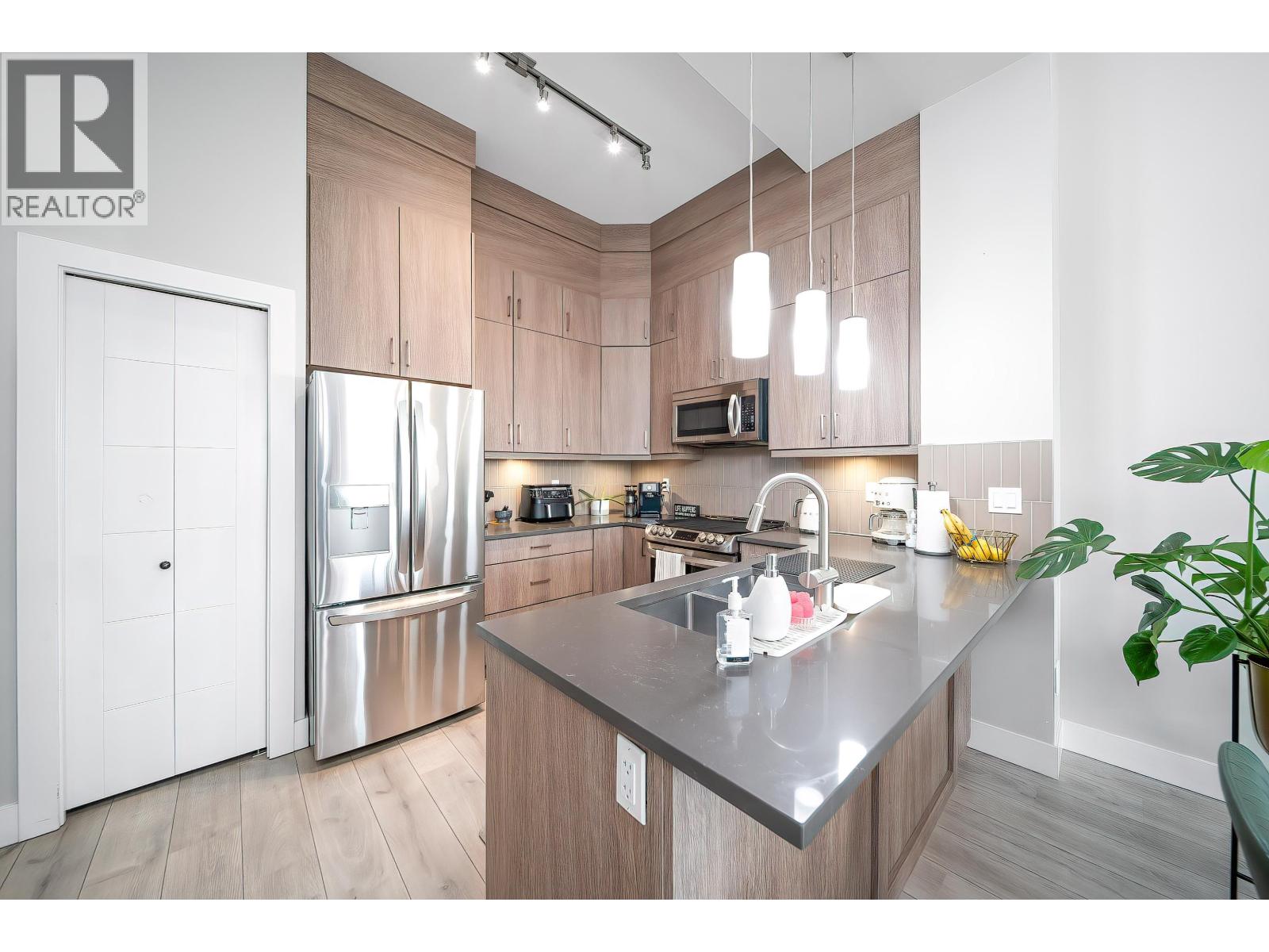 111 3525 Chandler Street, Coquitlam, British Columbia  V3E 0L9 - Photo 8 - R3088055