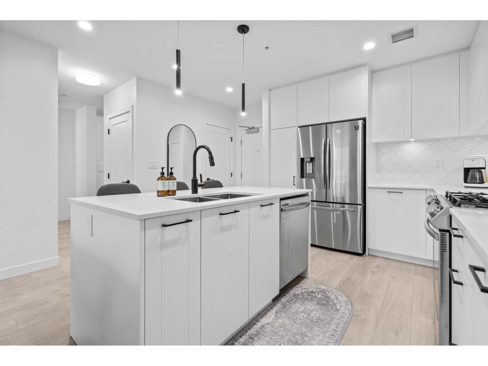 A412 20018 83a Avenue, Langley, British Columbia  V2Y 3P2 - Photo 10 - R3088169