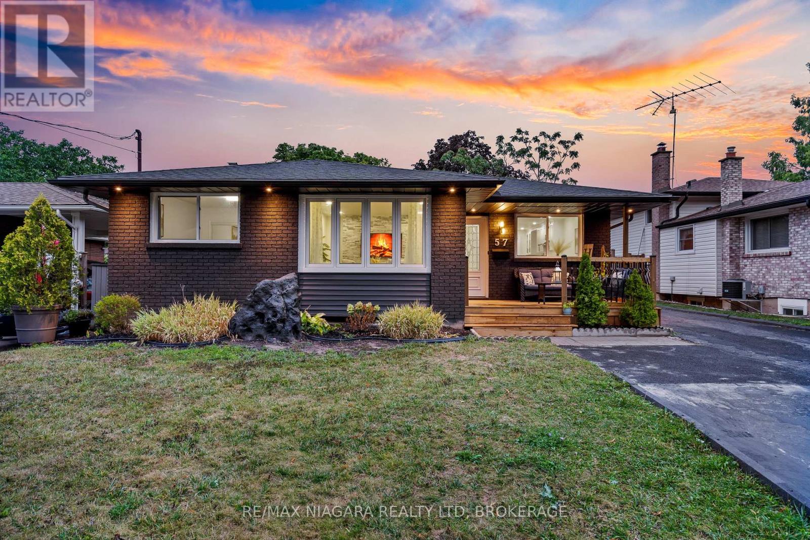 57 Woodrow Street, St. Catharines (Secord Woods), Ontario  L2P 2A4 - Photo 1 - X12773514