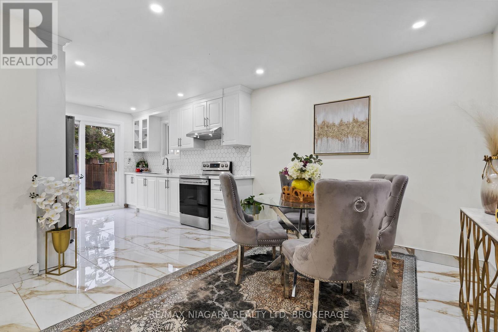 57 Woodrow Street, St. Catharines (Secord Woods), Ontario  L2P 2A4 - Photo 11 - X12773514