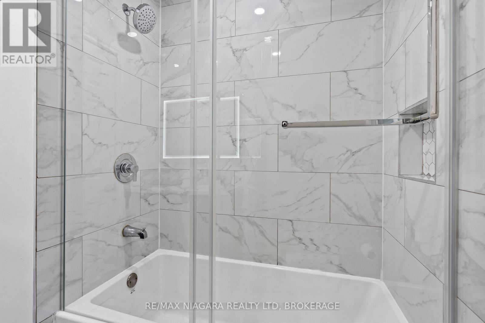 57 Woodrow Street, St. Catharines (Secord Woods), Ontario  L2P 2A4 - Photo 18 - X12773514