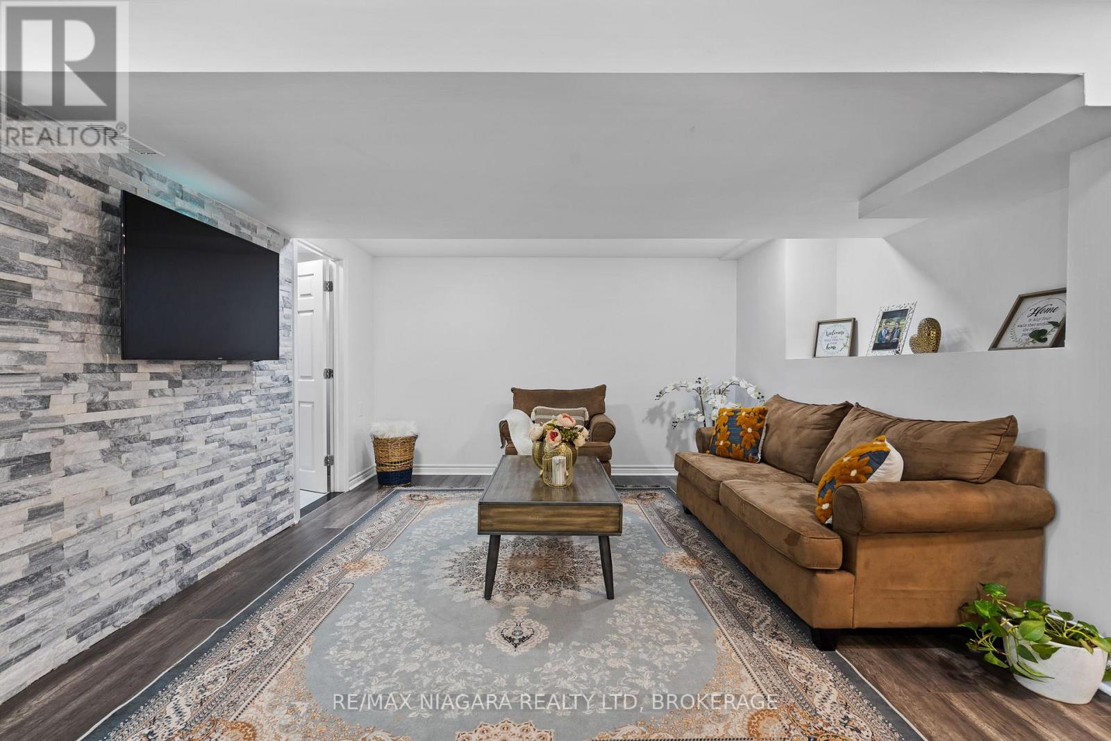 57 Woodrow Street, St. Catharines (Secord Woods), Ontario  L2P 2A4 - Photo 23 - X12773514