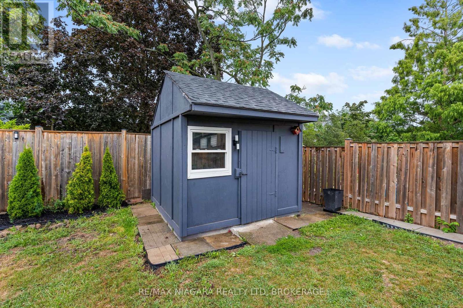 57 Woodrow Street, St. Catharines (Secord Woods), Ontario  L2P 2A4 - Photo 35 - X12773514