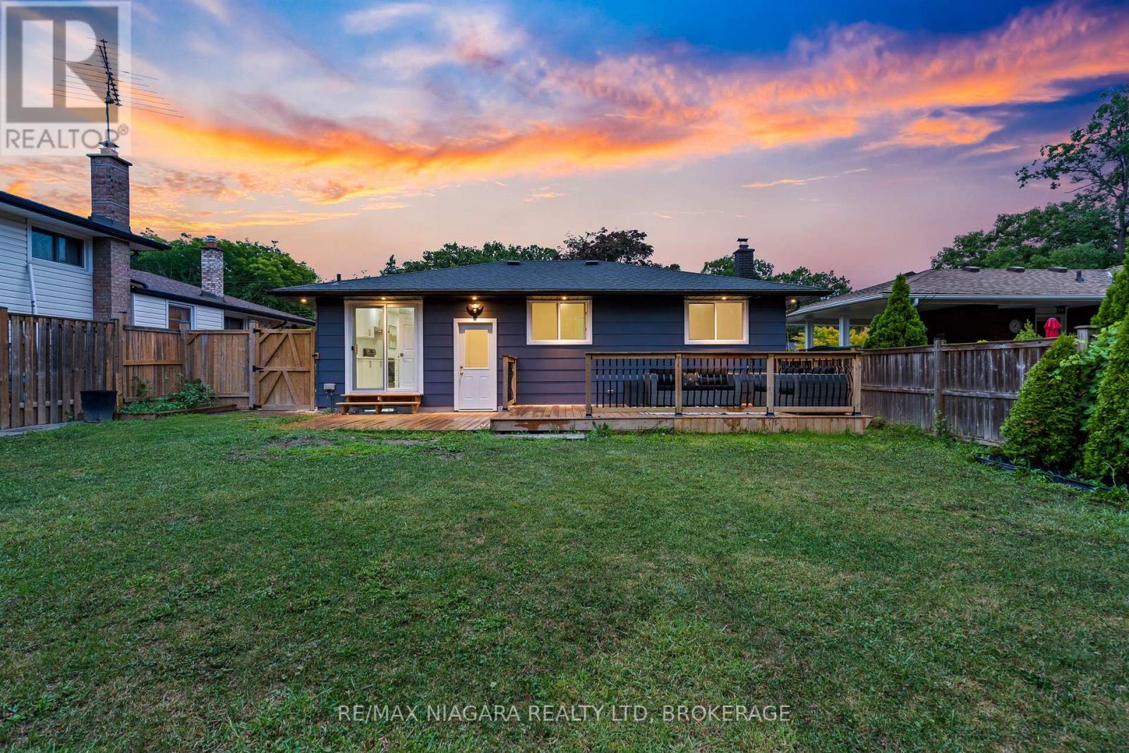 57 Woodrow Street, St. Catharines (Secord Woods), Ontario  L2P 2A4 - Photo 37 - X12773514