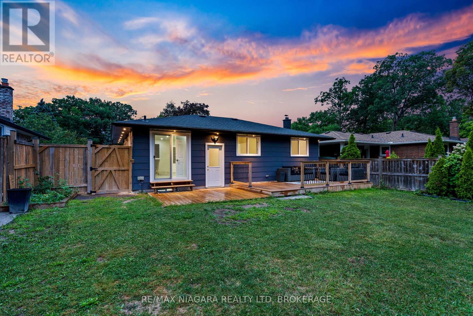 57 Woodrow Street, St. Catharines (Secord Woods), Ontario  L2P 2A4 - Photo 38 - X12773514