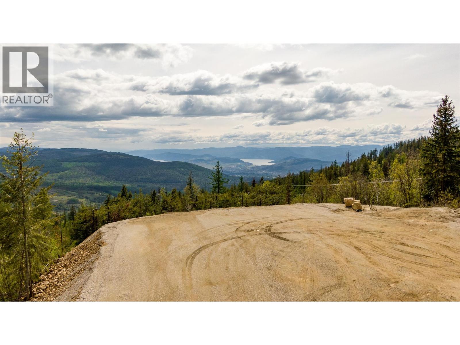 9190 Silver Star Road, Silver Star, British Columbia  V1B 3M1 - Photo 11 - 10375391