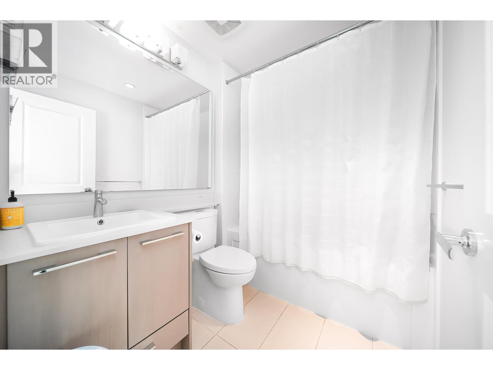 119 3500 Burke Village Promenade, Coquitlam, British Columbia  V3E 0N2 - Photo 17 - R3088081