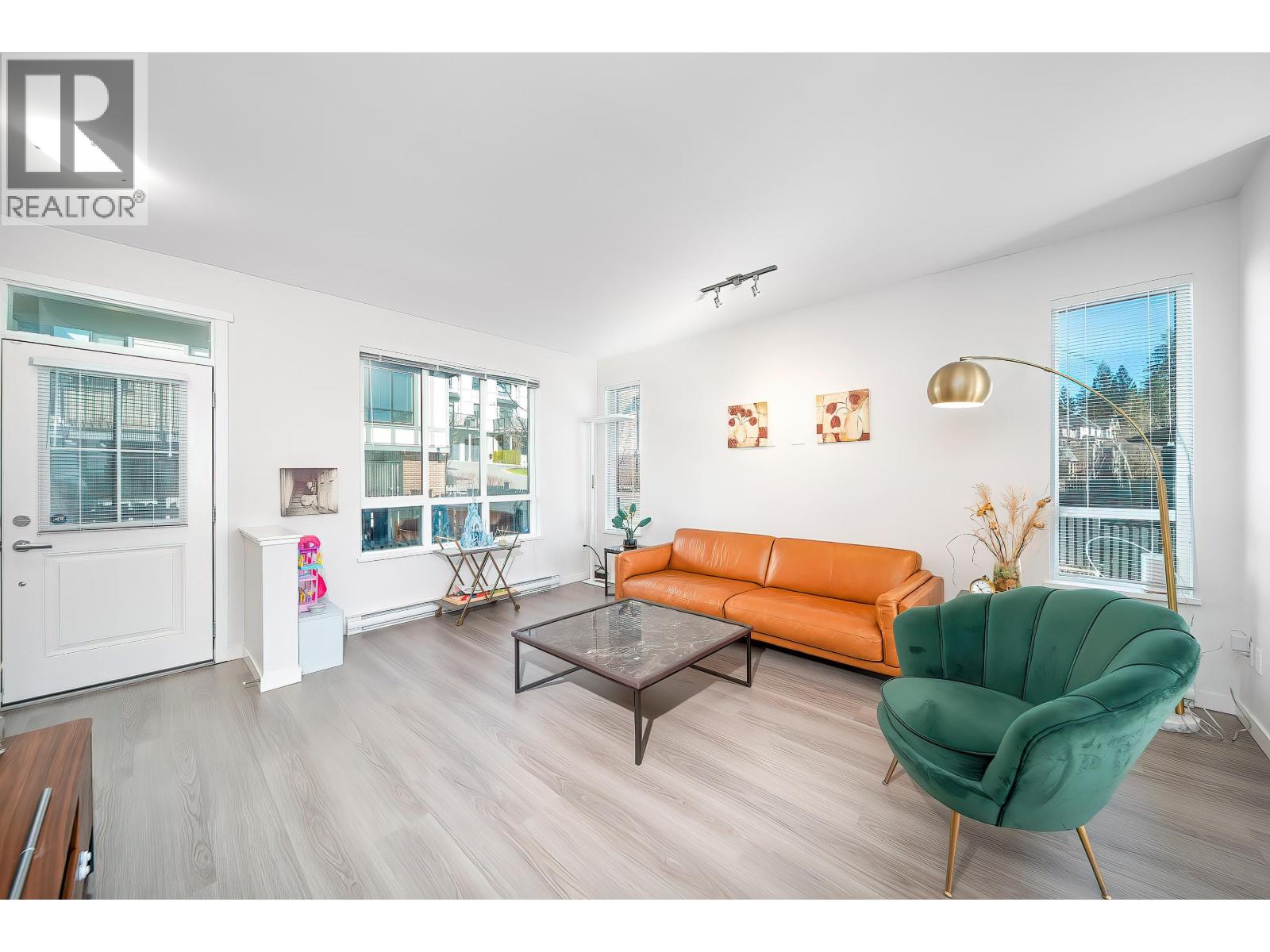 119 3500 Burke Village Promenade, Coquitlam, British Columbia  V3E 0N2 - Photo 4 - R3088081