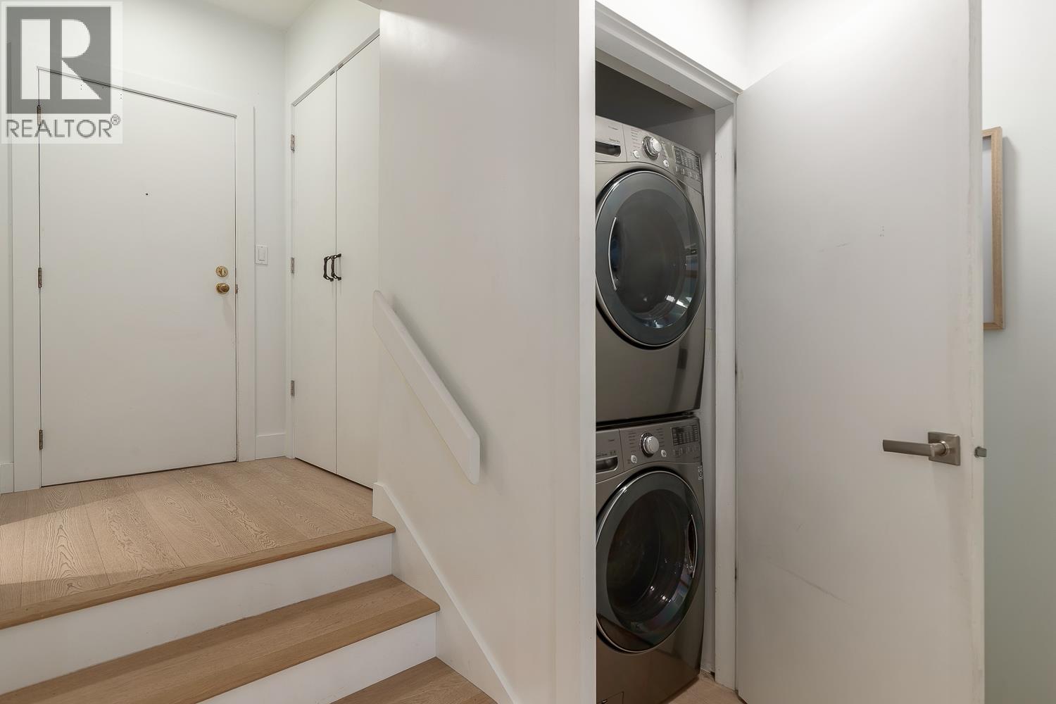 105 1963 W 3rd Avenue, Vancouver, British Columbia  V6J 1L2 - Photo 11 - R3088102