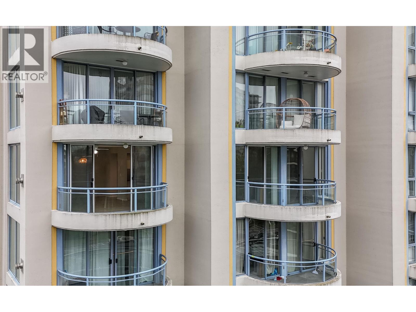 702 719 Princess Street, New Westminster, British Columbia  V3M 6T9 - Photo 2 - R3088105