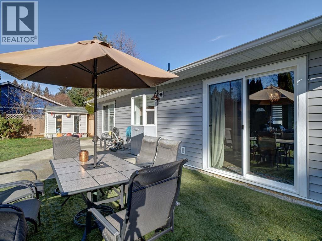 5643 Curtis Place, Sechelt, British Columbia  V7Z 0R9 - Photo 30 - R3088078