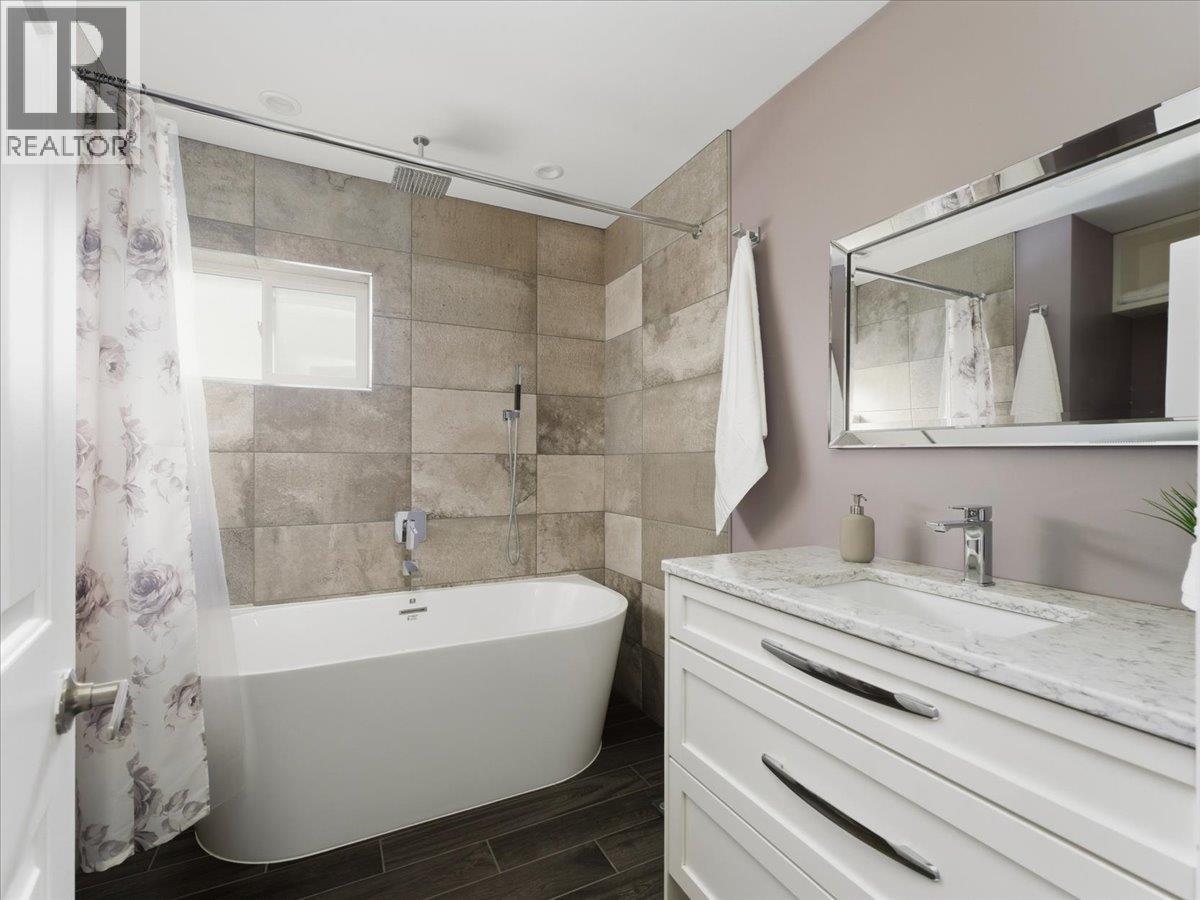 385 Hickey Drive, Coquitlam, British Columbia  V3K 5Z4 - Photo 25 - R3088082