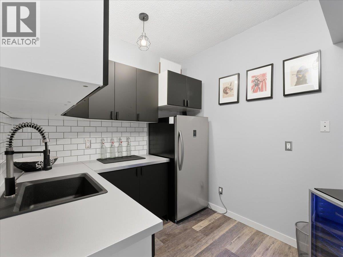 385 Hickey Drive, Coquitlam, British Columbia  V3K 5Z4 - Photo 28 - R3088082