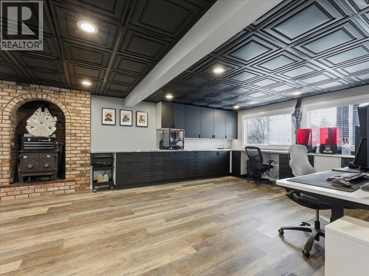 385 Hickey Drive, Coquitlam, British Columbia  V3K 5Z4 - Photo 32 - R3088082