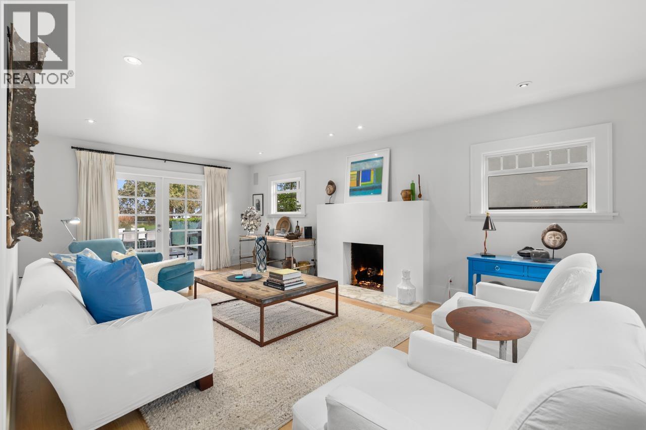 3881 W 14th Avenue, Vancouver, British Columbia  V6R 2X1 - Photo 3 - R3088096