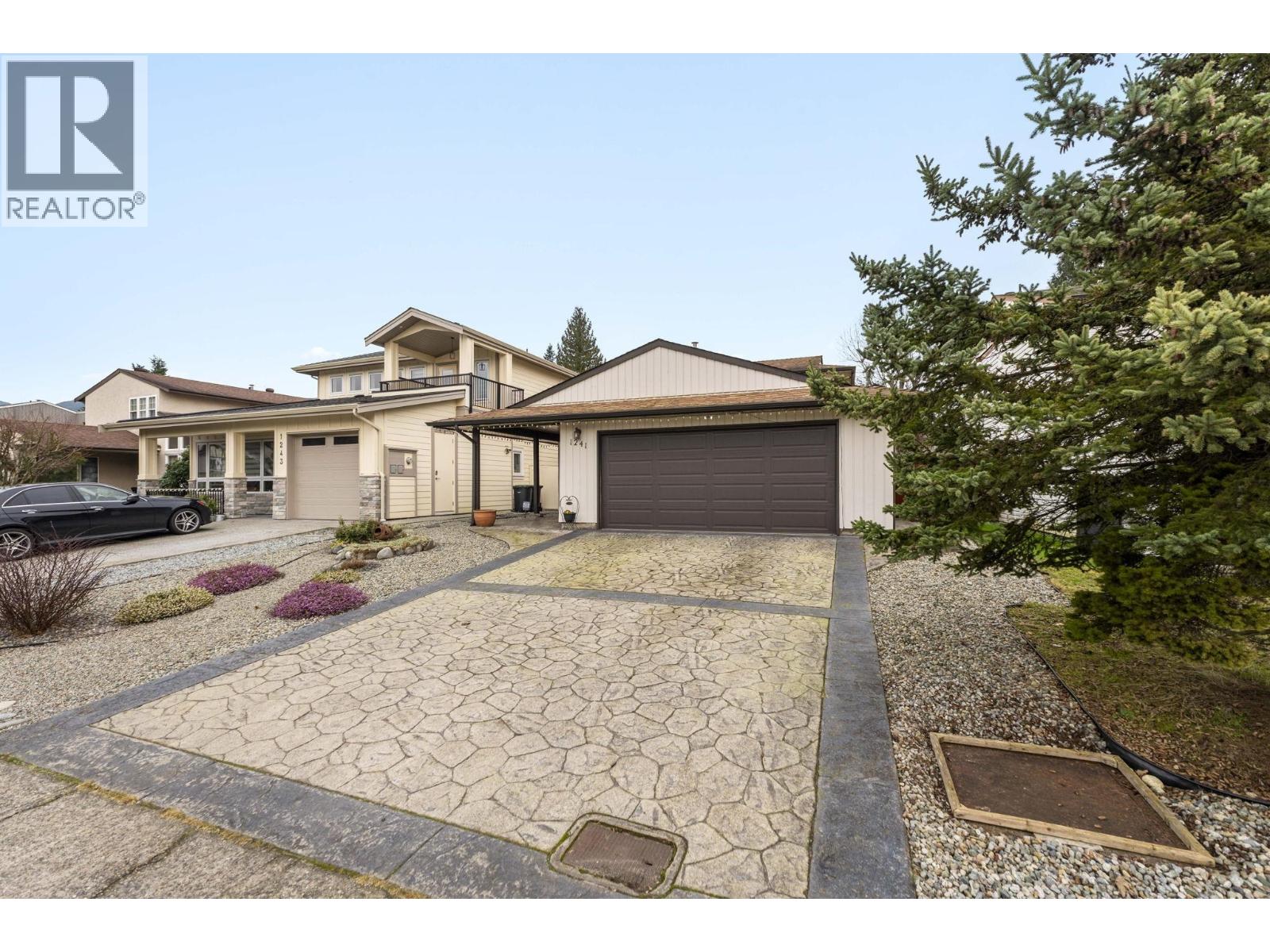 1241 Nestor Street, Coquitlam, British Columbia  V3E 1H4 - Photo 1 - R3088098