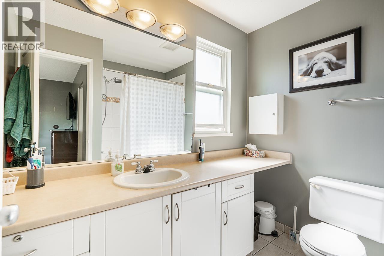 132 Star Crescent, New Westminster, British Columbia  V3M 6X5 - Photo 22 - R3088108