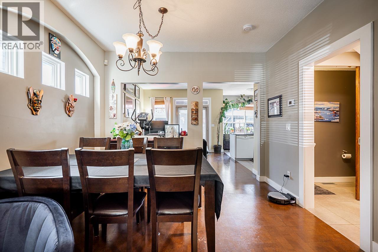 132 Star Crescent, New Westminster, British Columbia  V3M 6X5 - Photo 7 - R3088108