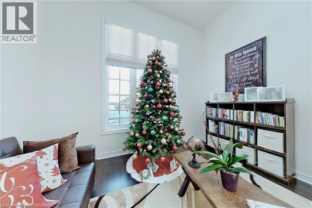 216 Harcourt Cres Crescent, Woodstock, Ontario  N4T 0H2 - Photo 4 - 40803518