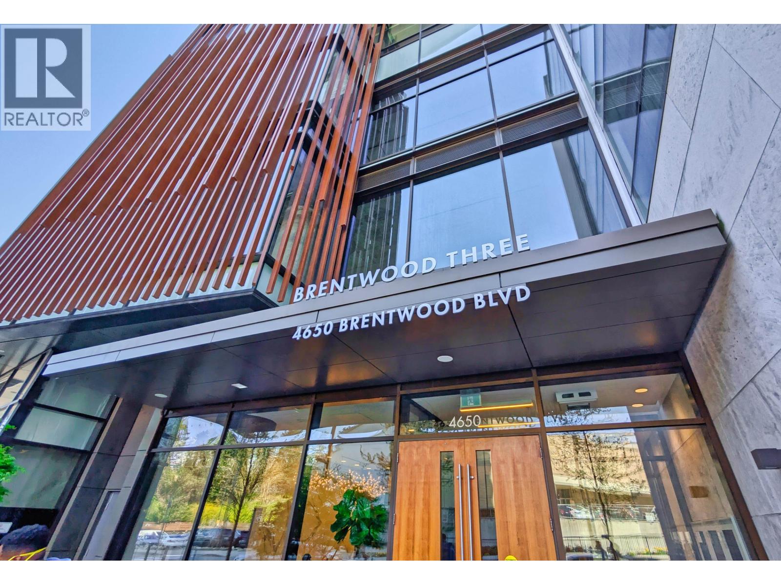 Listing Picture 24 of 25 : 3205 4650 BRENTWOOD BOULEVARD, Burnaby / 本拿比 - 魯藝地產 Yvonne Lu Group - MLS Medallion Club Member