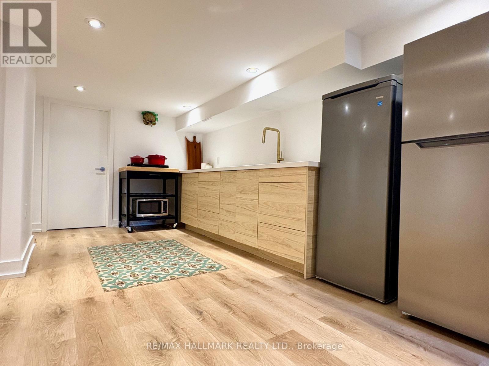 Lower - 62 Palmerston Avenue, Toronto, Ontario  M6J 2J1 - Photo 6 - C12773512