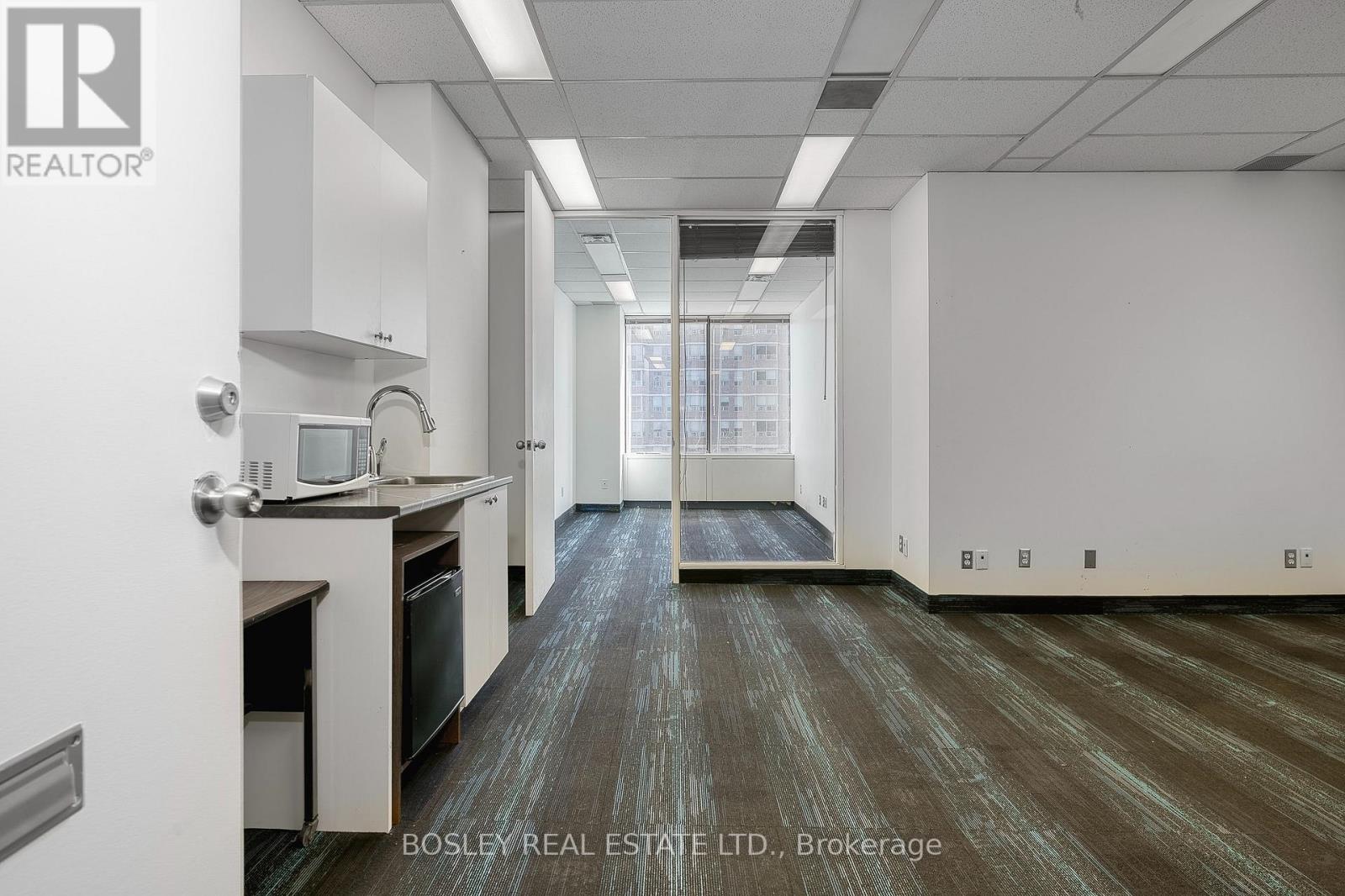 804 - 920 Yonge Street, Toronto, Ontario  M4W 3C7 - Photo 2 - C12773546