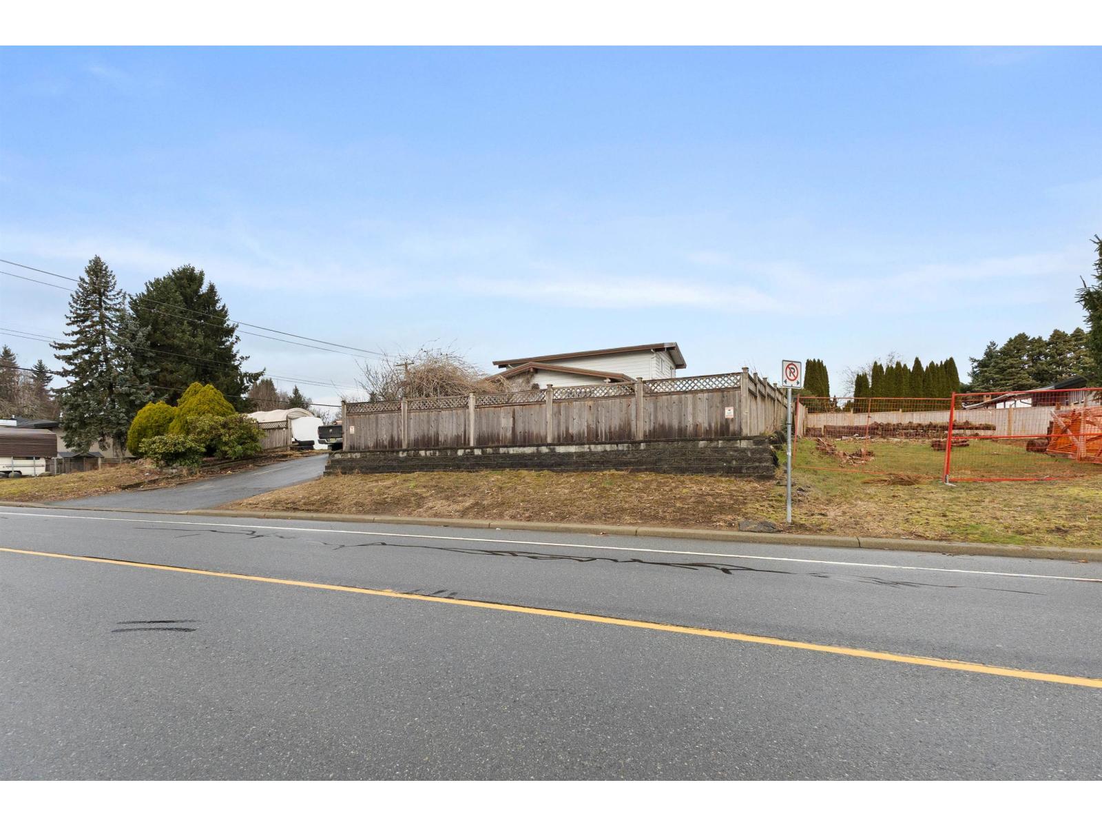 32555 Bevan Avenue, Abbotsford, British Columbia  V2T 3X5 - Photo 8 - R3087451