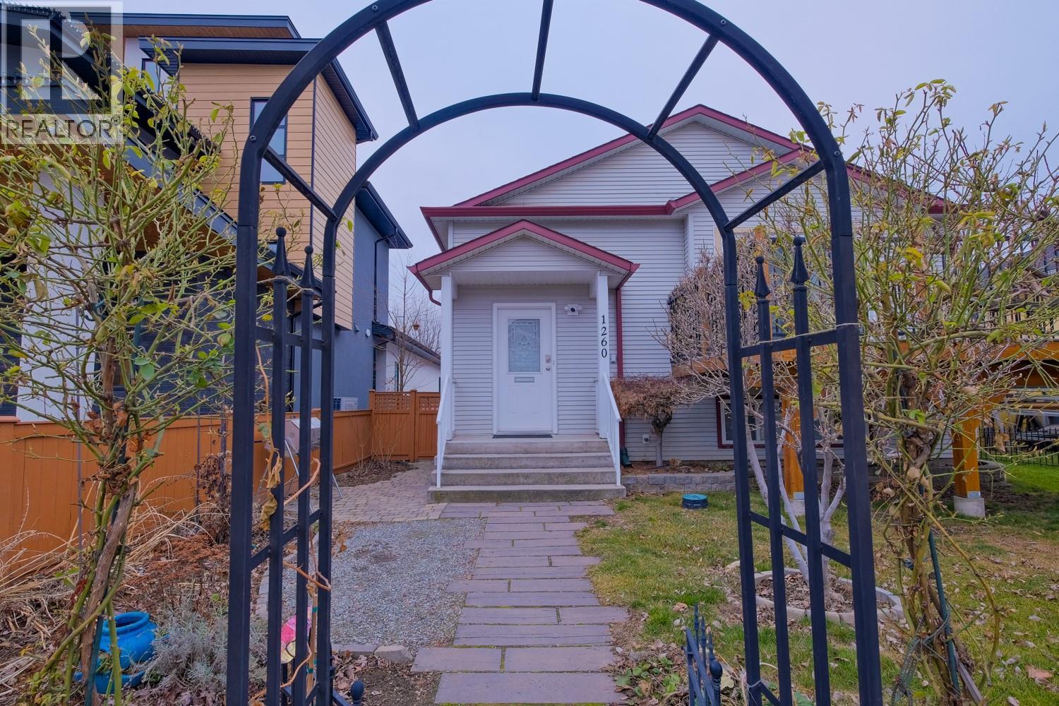 1260 Ethel Street Kelowna Photo 2