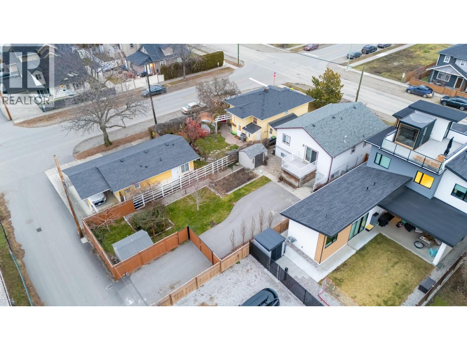 1260 Ethel Street Kelowna Photo 9