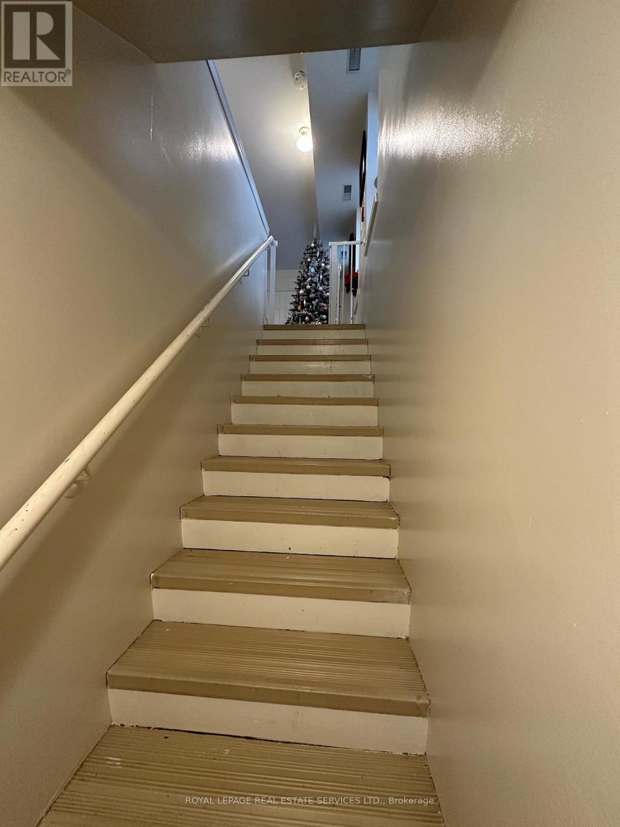 205 - 10055 Keele Street, Vaughan, Ontario  L6A 1R7 - Photo 3 - N12773508