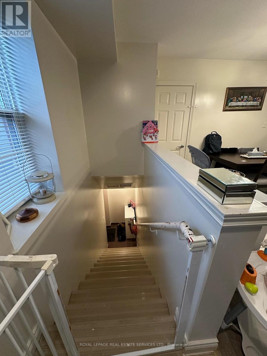 205 - 10055 Keele Street, Vaughan, Ontario  L6A 1R7 - Photo 4 - N12773508