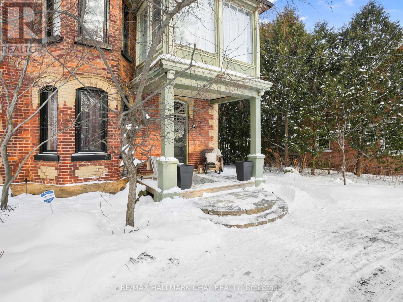 134 Victoria Street E, New Tecumseth, Ontario  L9R 1K6 - Photo 2 - N12773552