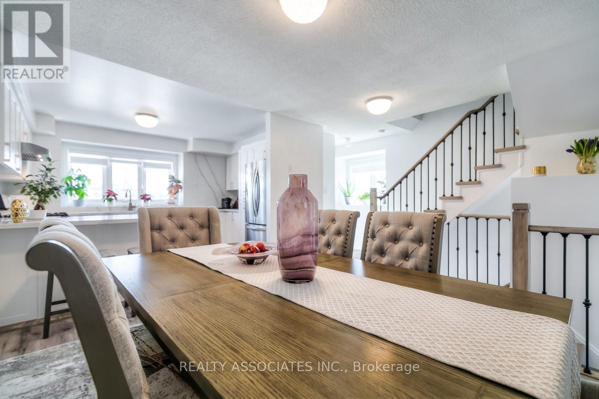 40 Sandlewood Court, Aurora, Ontario  L4G 7M9 - Photo 15 - N12773562