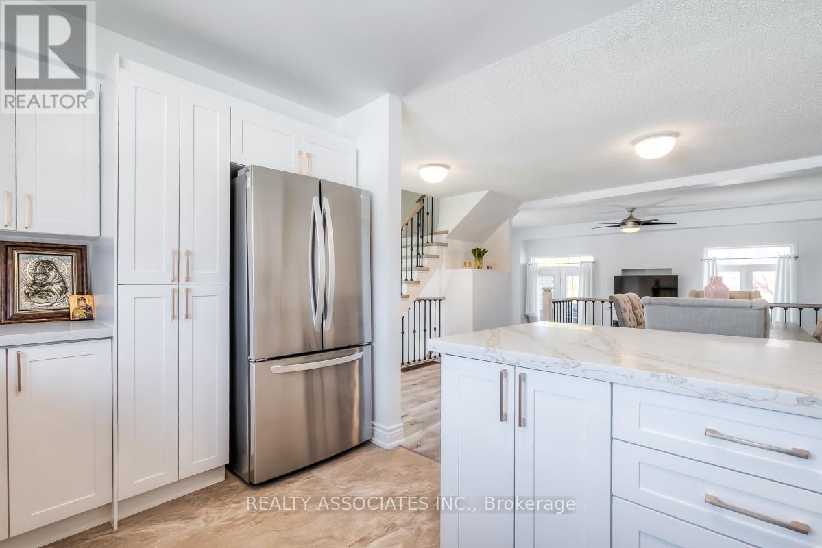 40 Sandlewood Court, Aurora, Ontario  L4G 7M9 - Photo 20 - N12773562