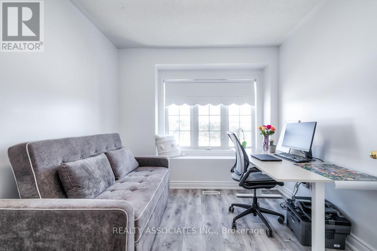 40 Sandlewood Court, Aurora, Ontario  L4G 7M9 - Photo 31 - N12773562