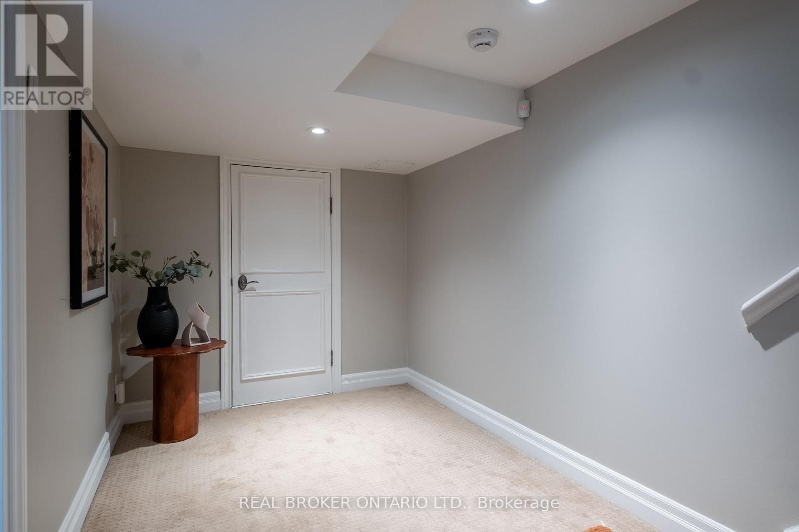 37 Wilgar Road, Toronto, Ontario  M8X 1J6 - Photo 38 - W12773116