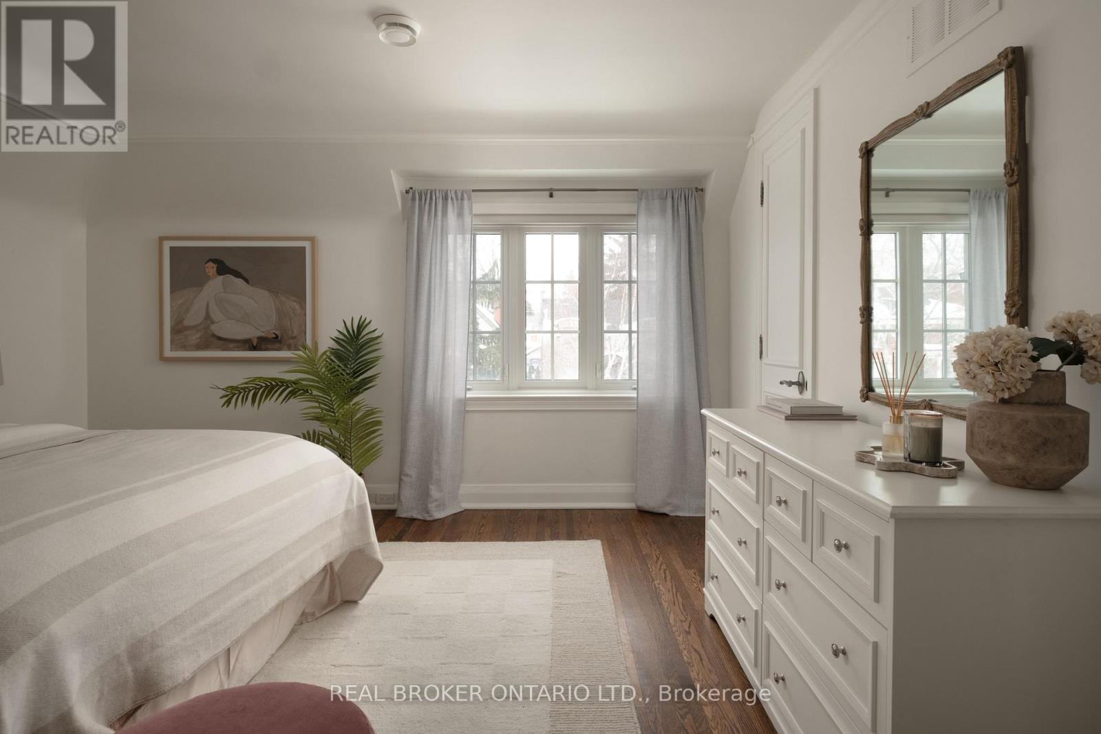 37 Wilgar Road, Toronto, Ontario  M8X 1J6 - Photo 23 - W12773116