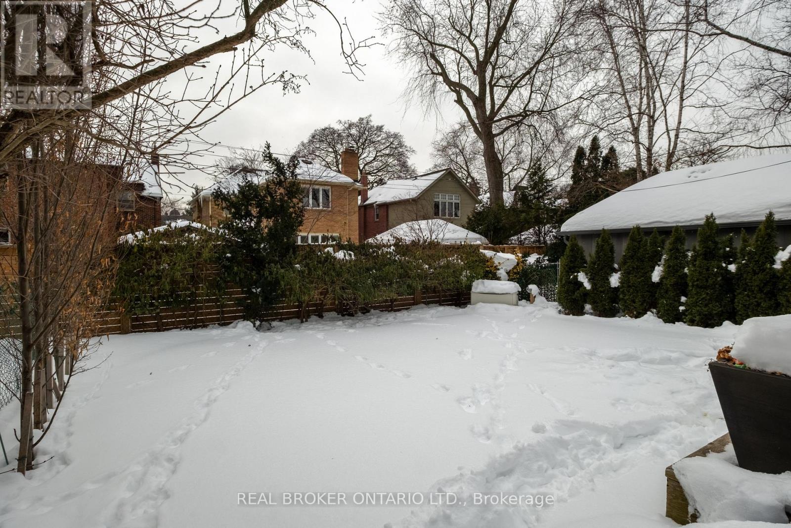 37 Wilgar Road, Toronto, Ontario  M8X 1J6 - Photo 43 - W12773116