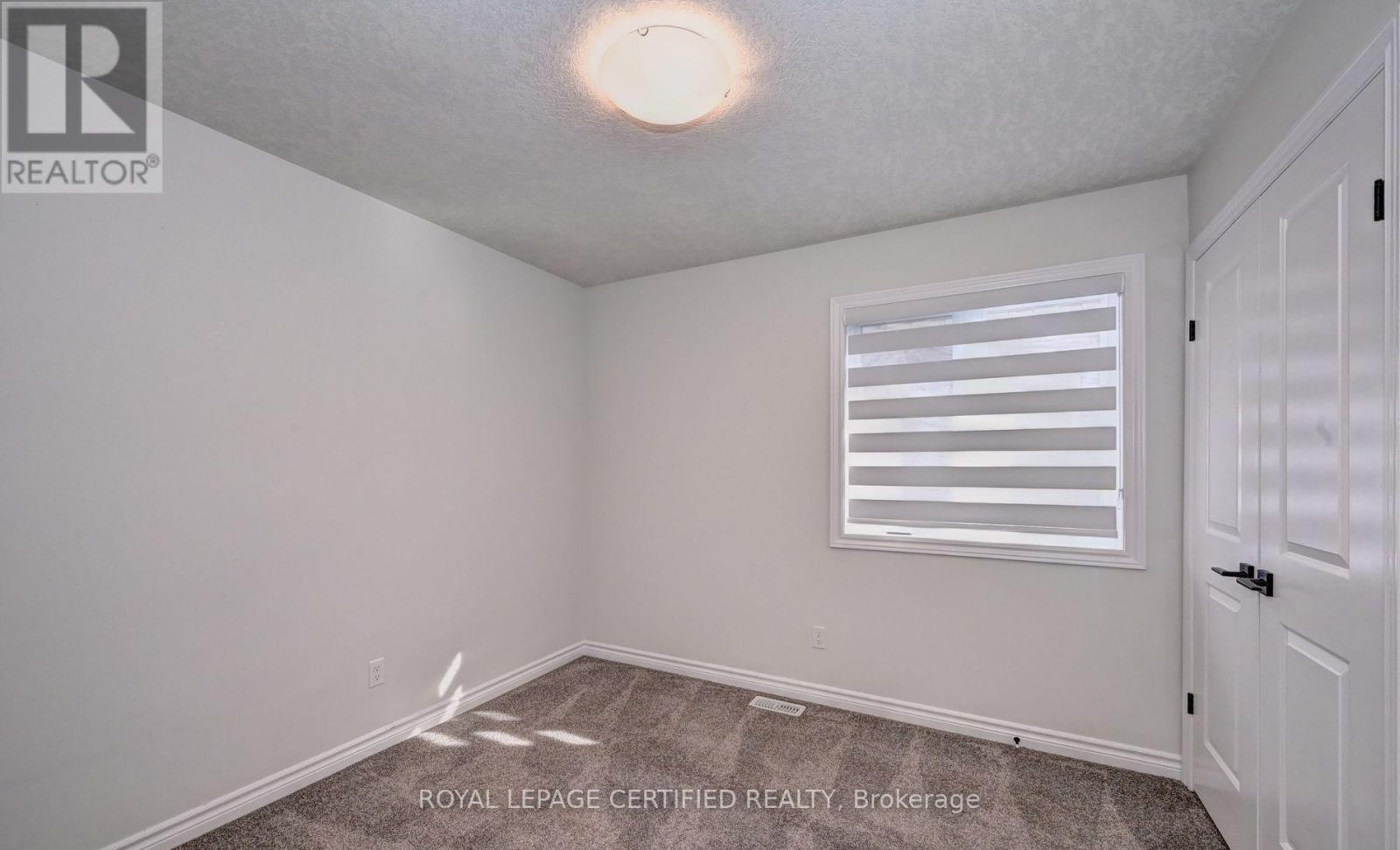 54 Pondcliffe Drive, Kitchener, Ontario  N2P 2R3 - Photo 12 - X12773458