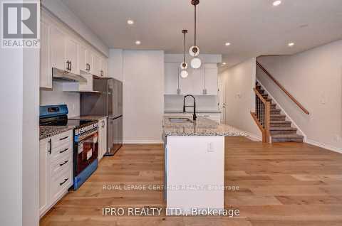 54 Pondcliffe Drive, Kitchener, Ontario  N2P 2R3 - Photo 6 - X12773458