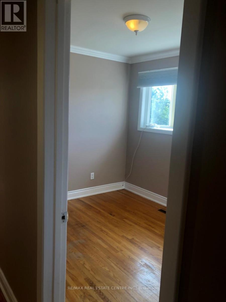 Main - 34 Langwith Court, Brampton, Ontario  L6Y 1Z8 - Photo 12 - W12773544