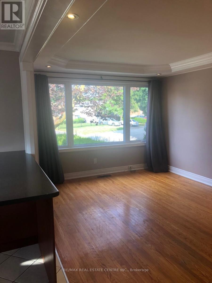 Main - 34 Langwith Court, Brampton, Ontario  L6Y 1Z8 - Photo 8 - W12773544