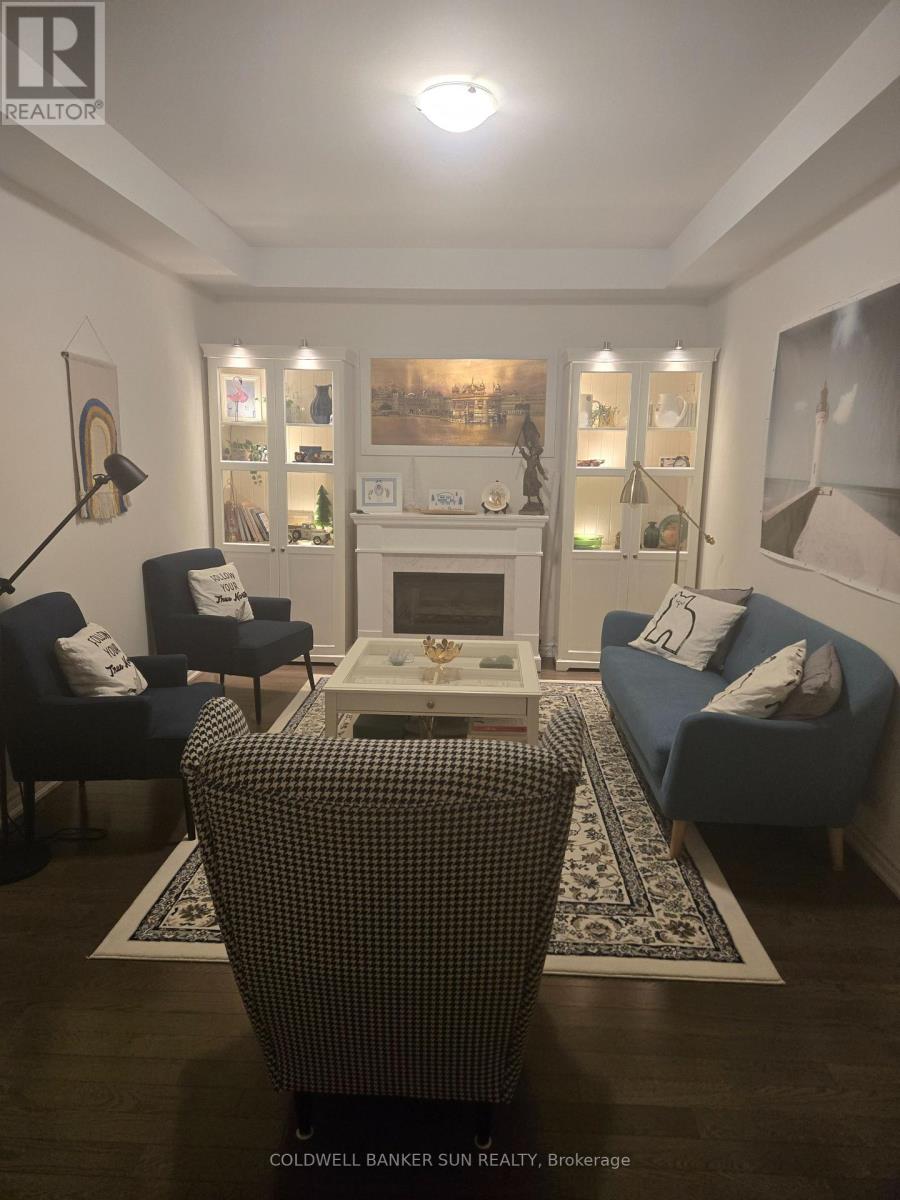 36 Bavenden Crescent, Brampton, Ontario  L6X 5S3 - Photo 2 - W12773560