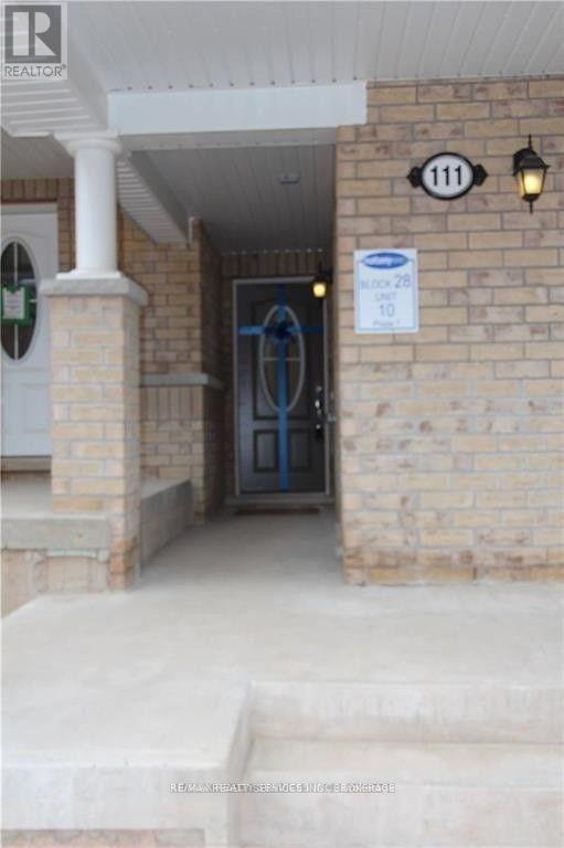111 Bond Head Court, Milton, Ontario  L9E 1G6 - Photo 3 - W12773564