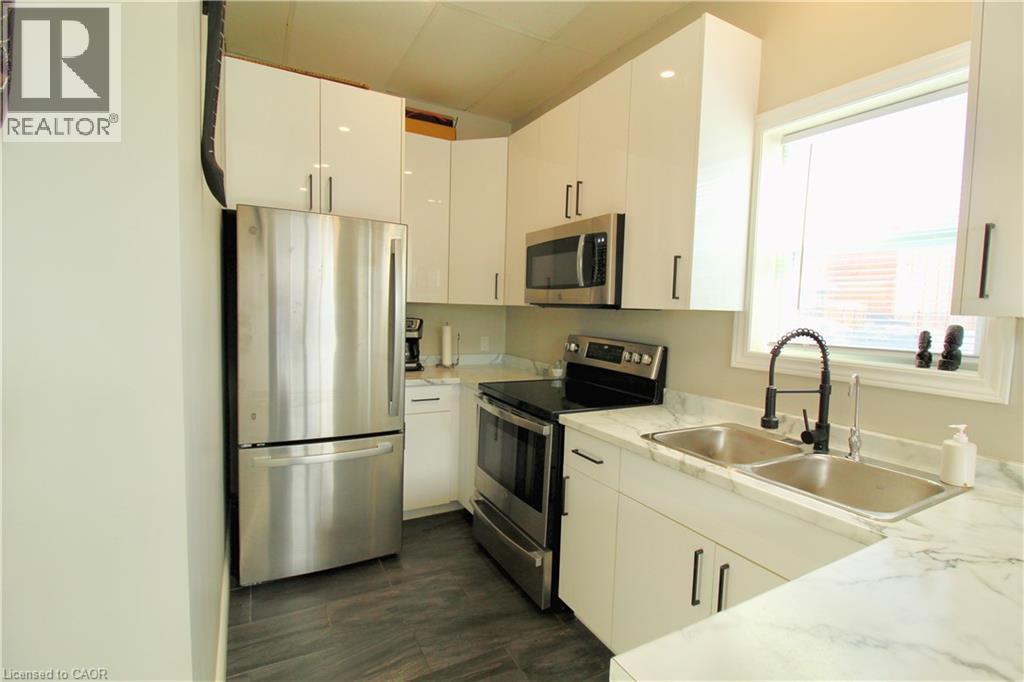 7 Beech Street, St. Catharines, Ontario  L2R 2B6 - Photo 5 - 40804023