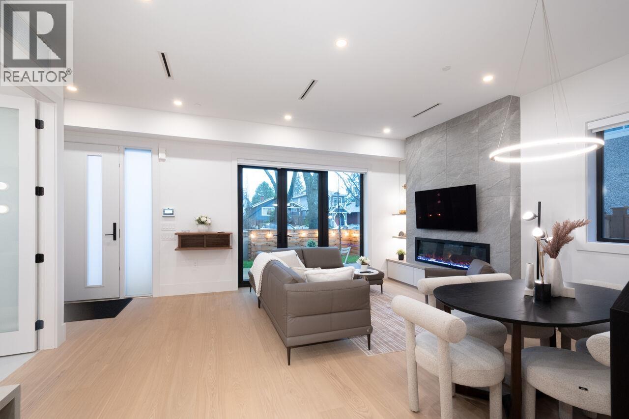 2493 Eton Street, Vancouver, British Columbia  V5K 1J6 - Photo 5 - R3084091